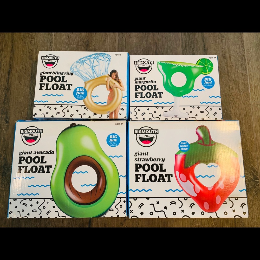 Set of 4 large pool floats